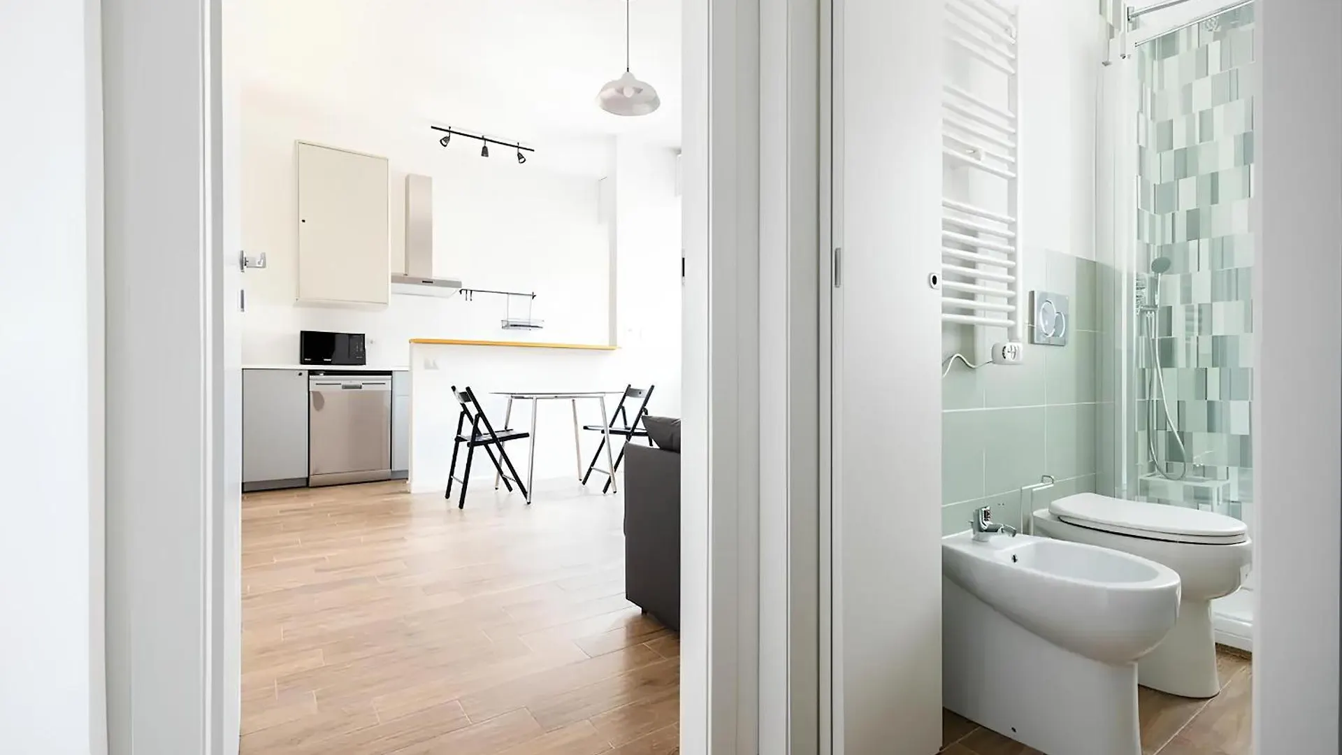 Santa Giulia Suite - 15 Minutes From City Centre 밀라노 이탈리아