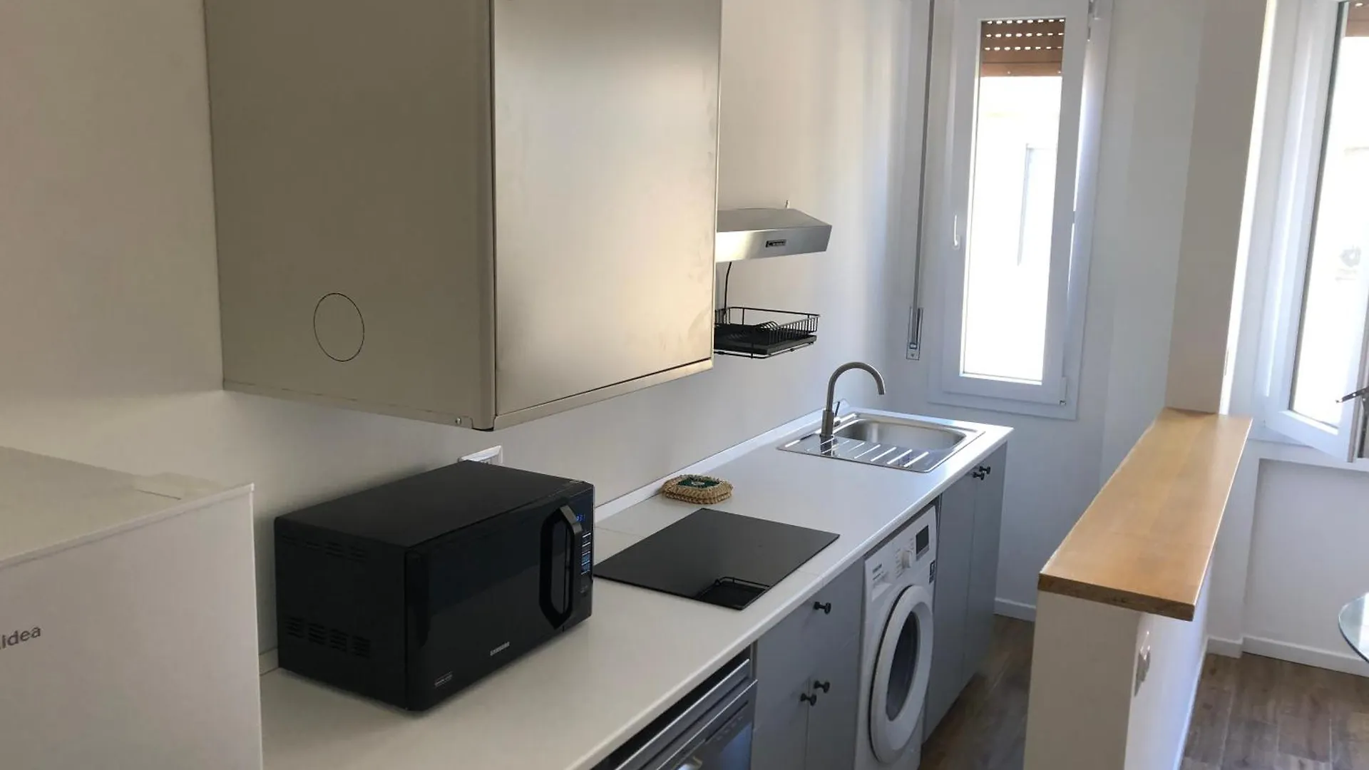 Santa Giulia Suite - 15 Minutes From City Centre Милан Апартаменты
