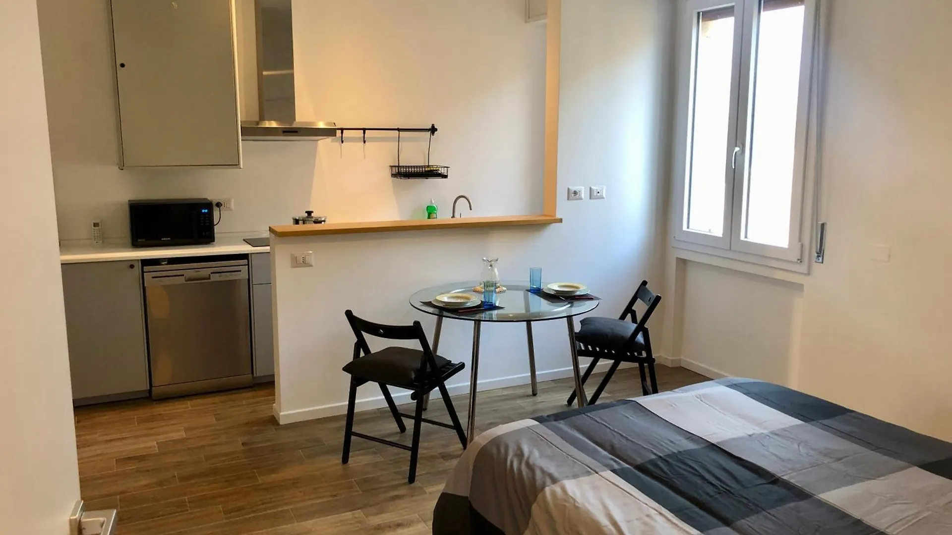 Santa Giulia Suite - 15 Minutes From City Centre Милан Апартаменты